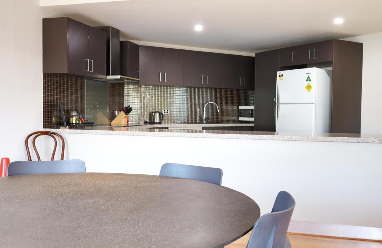 Apartmán Fiveways Balcony, King Bed, Chef'S Kitchen Fremantle Exteriér fotografie